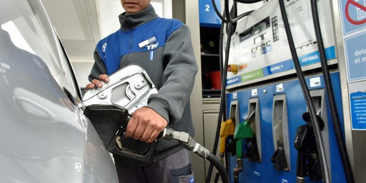 YPF mantendrá estable el precio de los combustibles durante 45 días