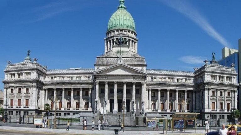 El miércoles Guzmán hablará en el Congreso Nacional El miércoles Guzmán hablará en el Congreso Nacional