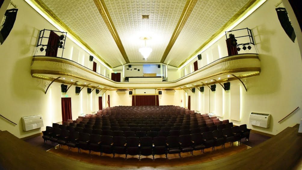 Escobar reabre el teatro Seminari