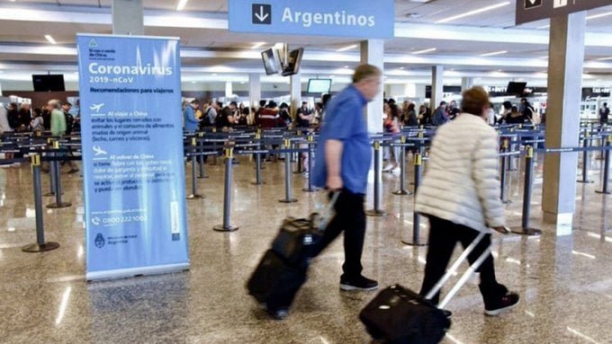 Fin de semana largo: Aerolíneas Argentinas transportará más de 300.000 pasajeros