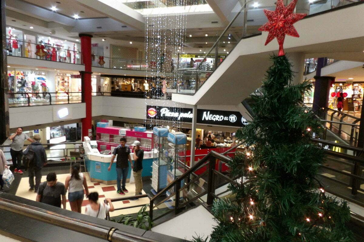 Caen las ventas en los centros comerciales Caen las ventas en los centros comerciales
