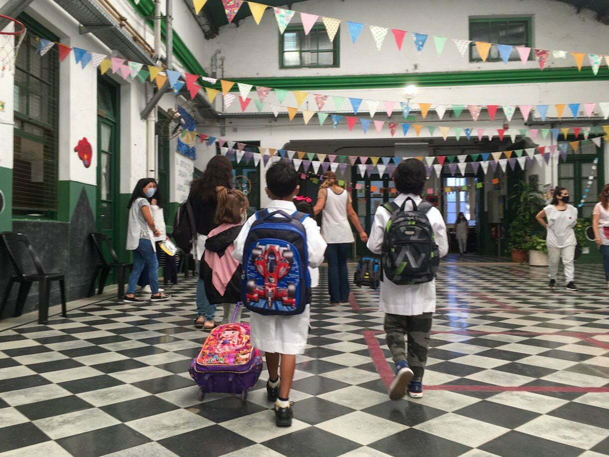 Informe sobre las malas posturas físicas de los alumnos