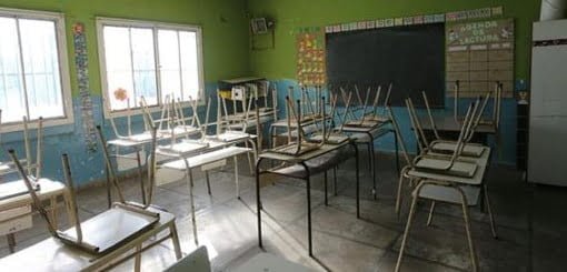 Larreta sufrió las protestas de docentes Correntinos que cobran en cuotas