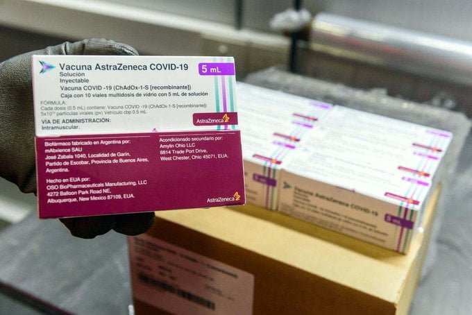 La vacuna de AstraZeneca para el Covid puede causar efectos secundarios