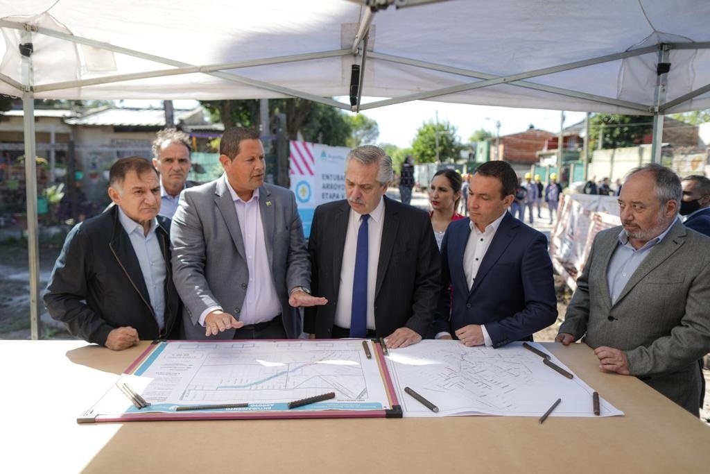 Florencio Varela: Obras de entubamiento en el arroyo Jimenez