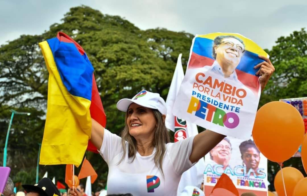 Petro ganó en Colombia pero habrá segunda vuelta