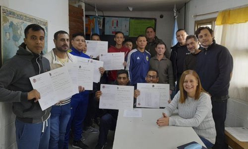 Doce personas privadas de su libertad con diploma de educadores populares