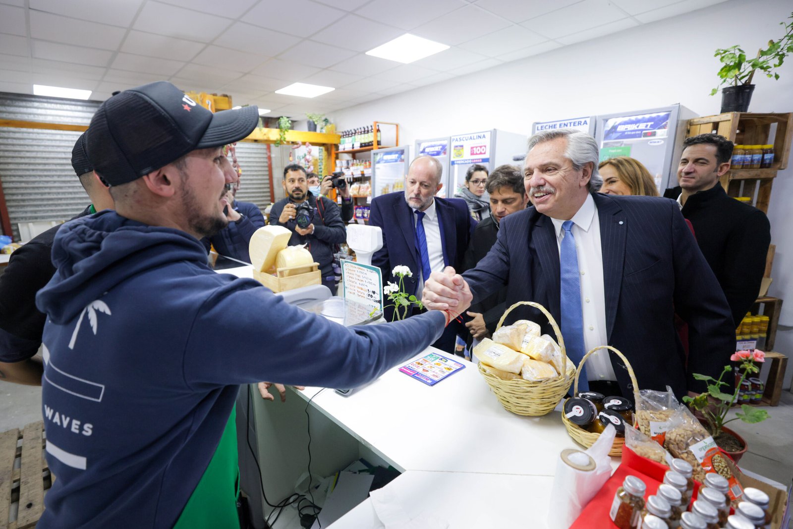 Lomas: Inauguran un mercado con productos con costos por debajo de Precios Cuidados