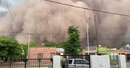 Una brutal tormenta de polvo en Chaco