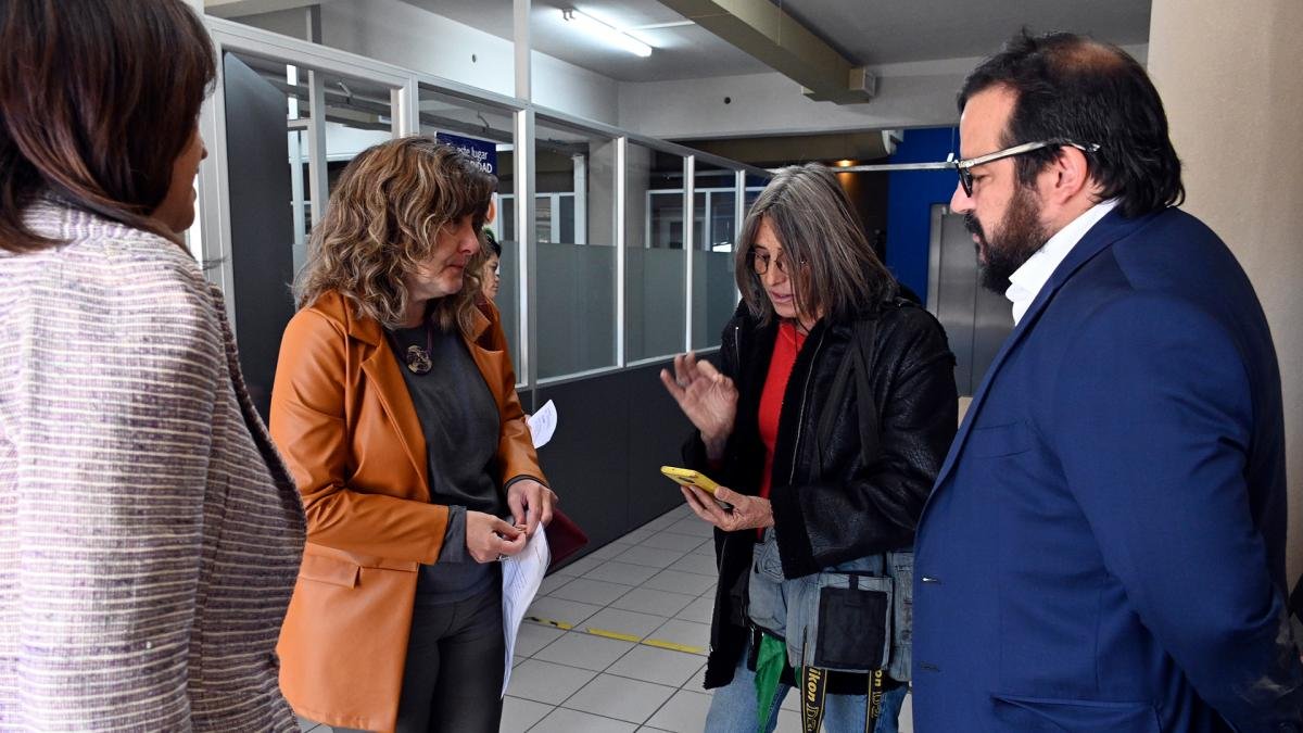 Lago Escondido: Denuncia penal de Telam