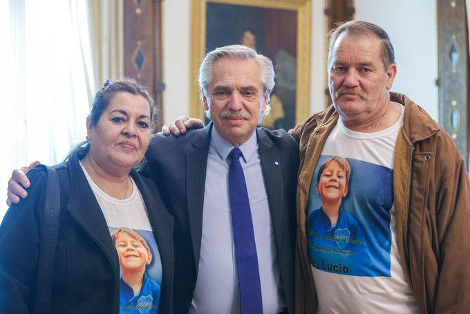 Contra la violencia a menores