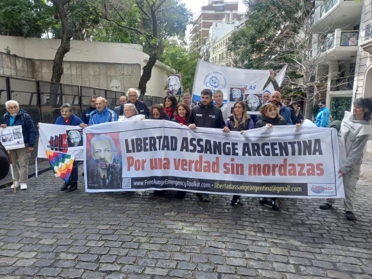 Piden al Reino Unido que no extradite a Assange