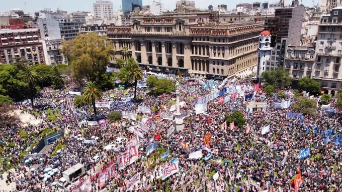 Los horarios para la convocatoria de este martes a Plaza de Mayo