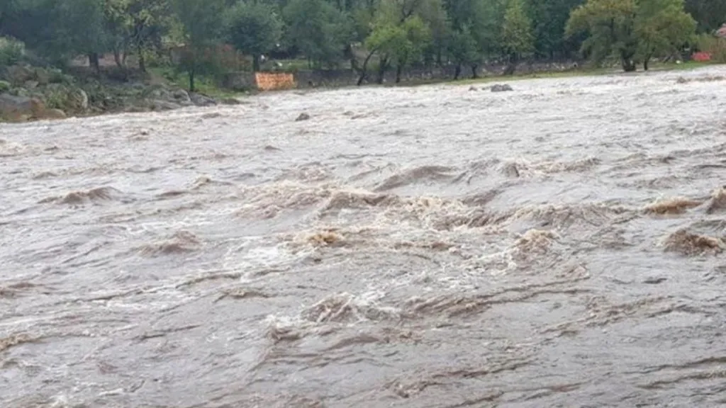 El desborde del Bermejo dejó aislado pueblos en Salta
