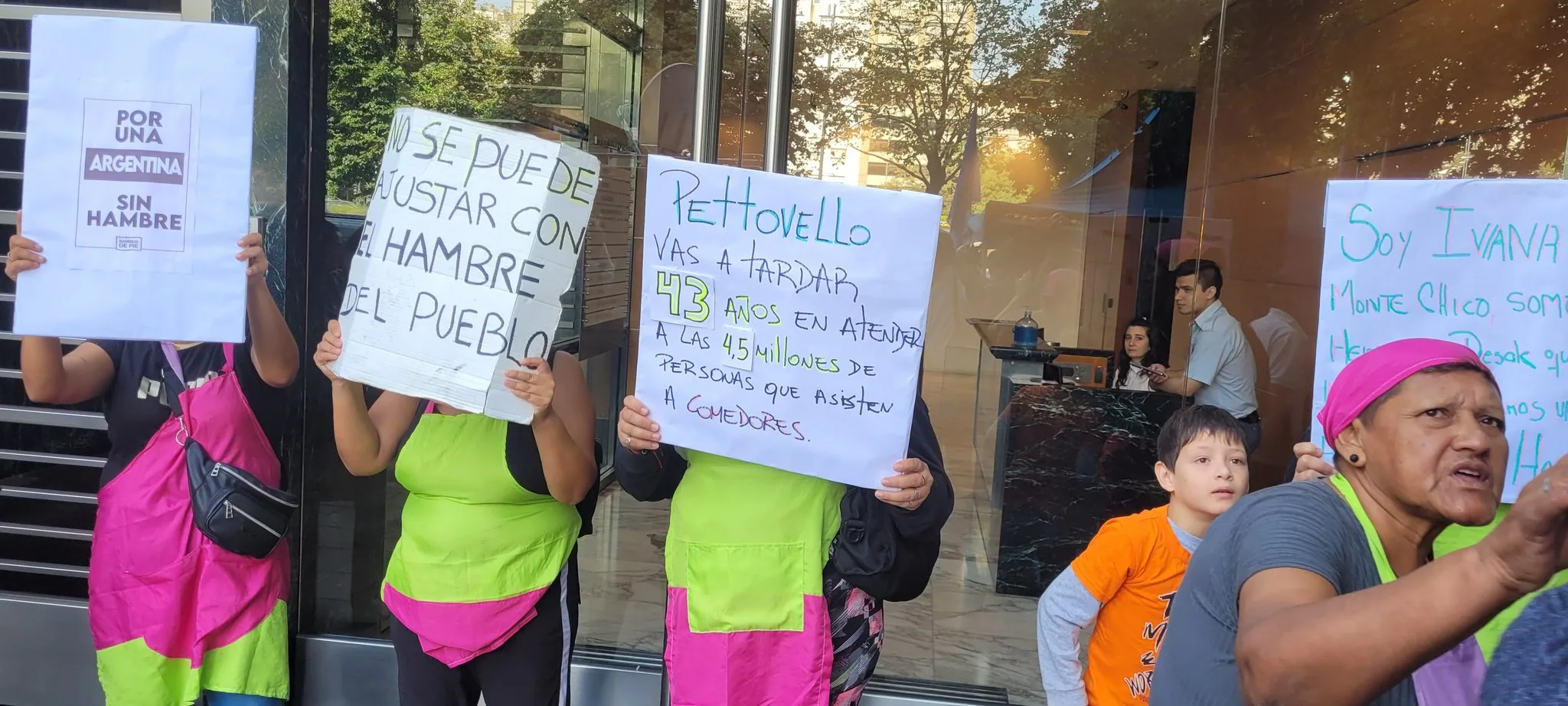 La ministra de Capital Humano no recibirá a personas con necesidades básicas insatisfechas