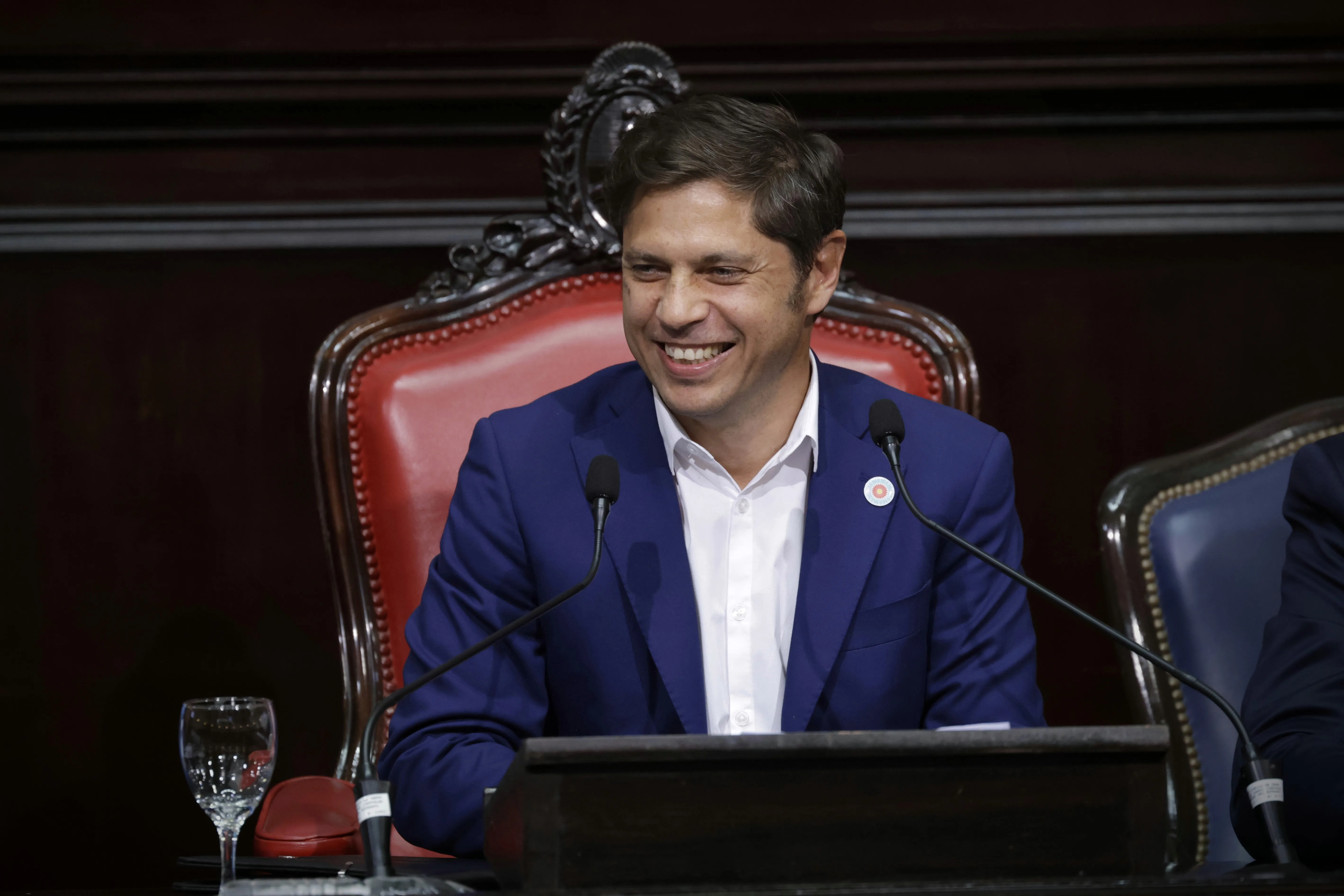 Kicillof duro contra Milei en una exposición con proyección presidencial