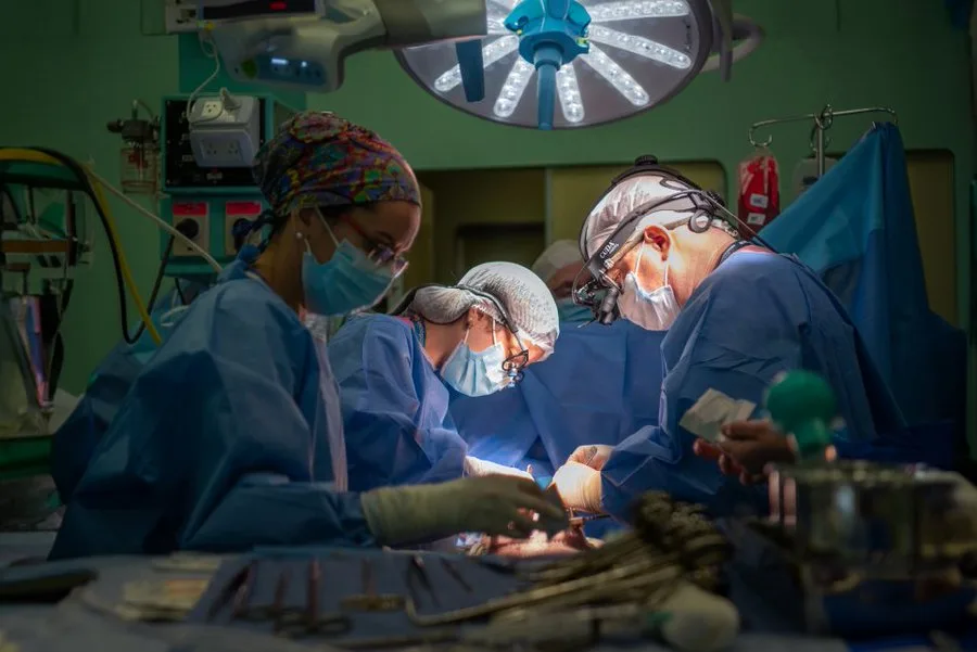 El Hospital Garrahan realizó su centésimo trasplante del corazón